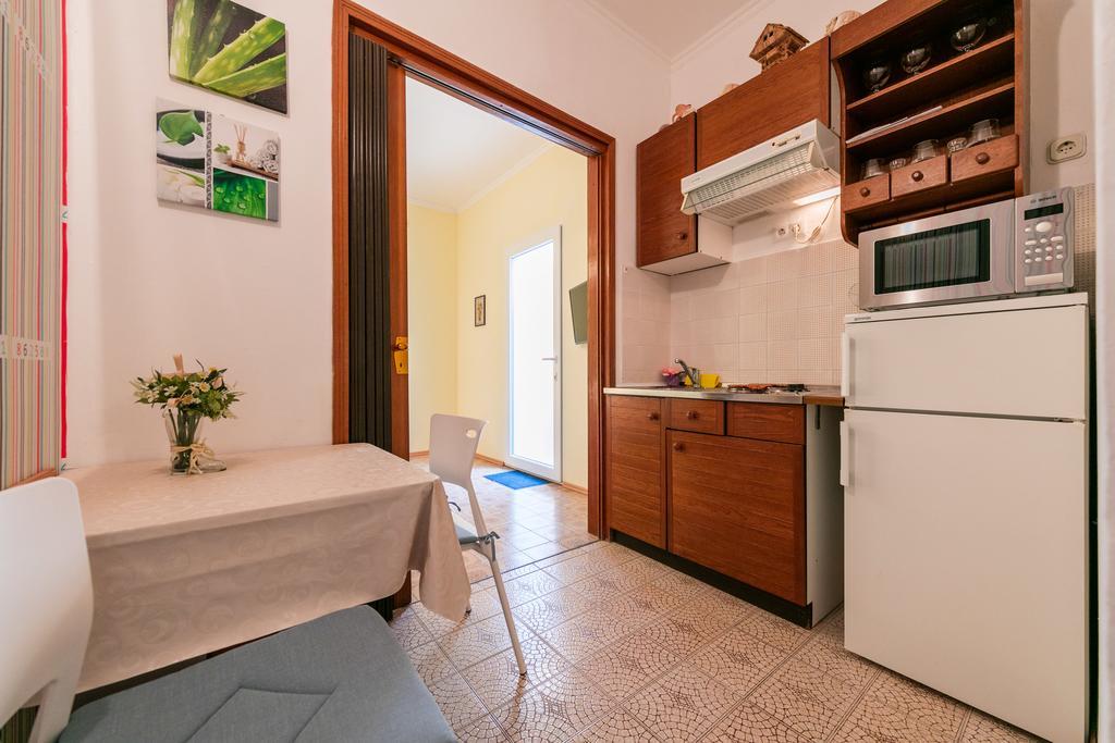 Komiža Apartments Kastelani מראה חיצוני תמונה
