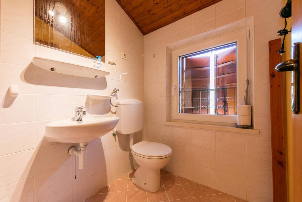 Komiža Apartments Kastelani מראה חיצוני תמונה
