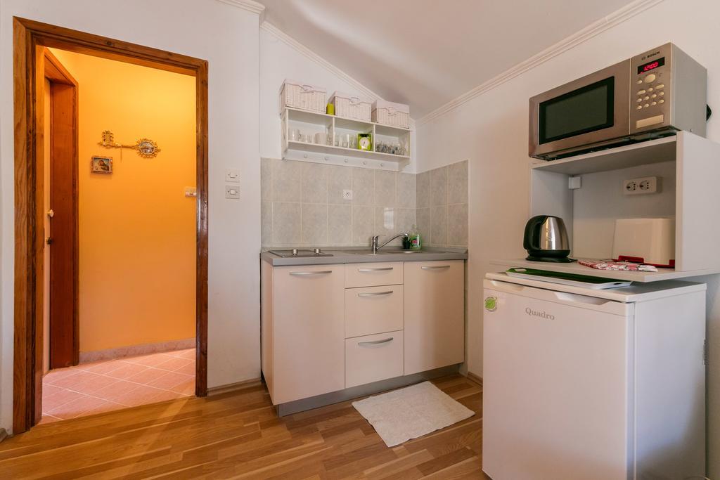 Komiža Apartments Kastelani מראה חיצוני תמונה