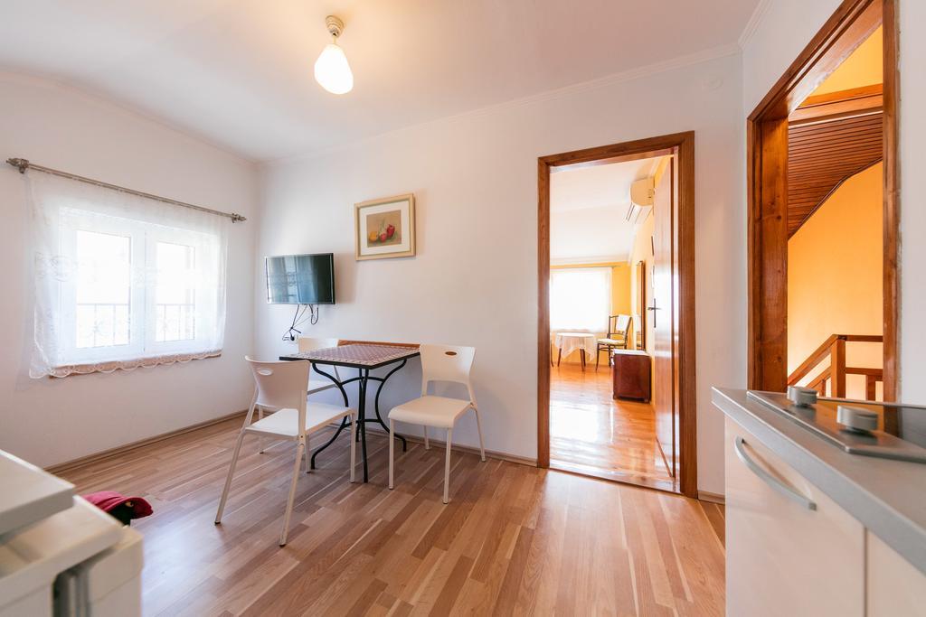 Komiža Apartments Kastelani מראה חיצוני תמונה