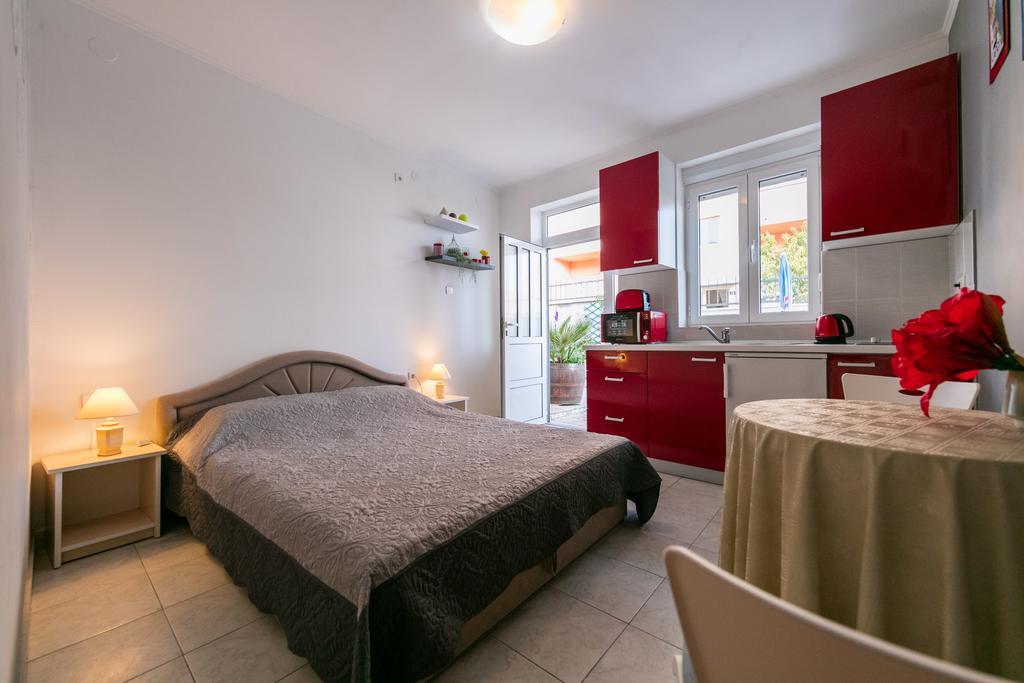 Komiža Apartments Kastelani מראה חיצוני תמונה
