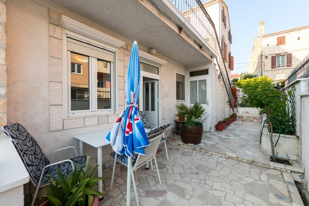 Komiža Apartments Kastelani מראה חיצוני תמונה