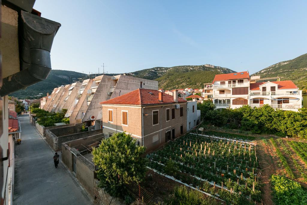 Komiža Apartments Kastelani מראה חיצוני תמונה