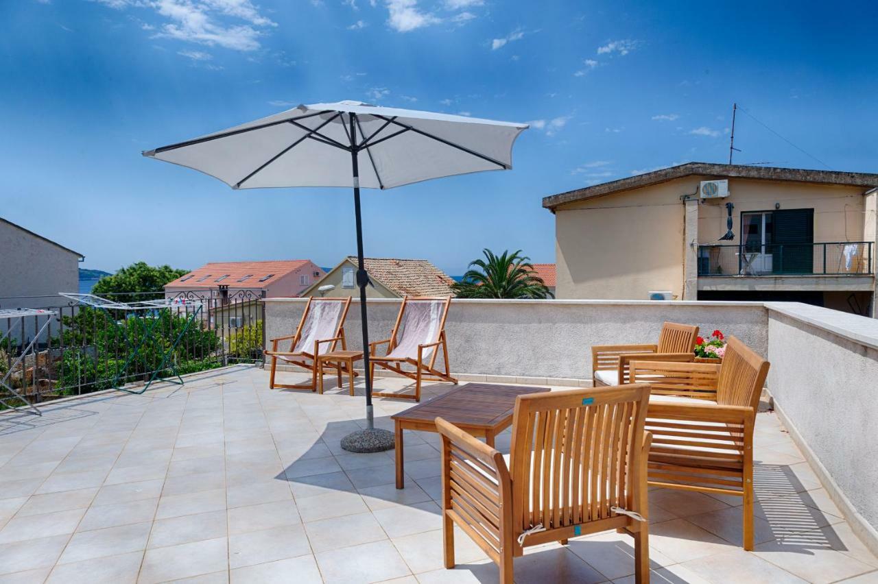 Komiža Apartments Kastelani מראה חיצוני תמונה